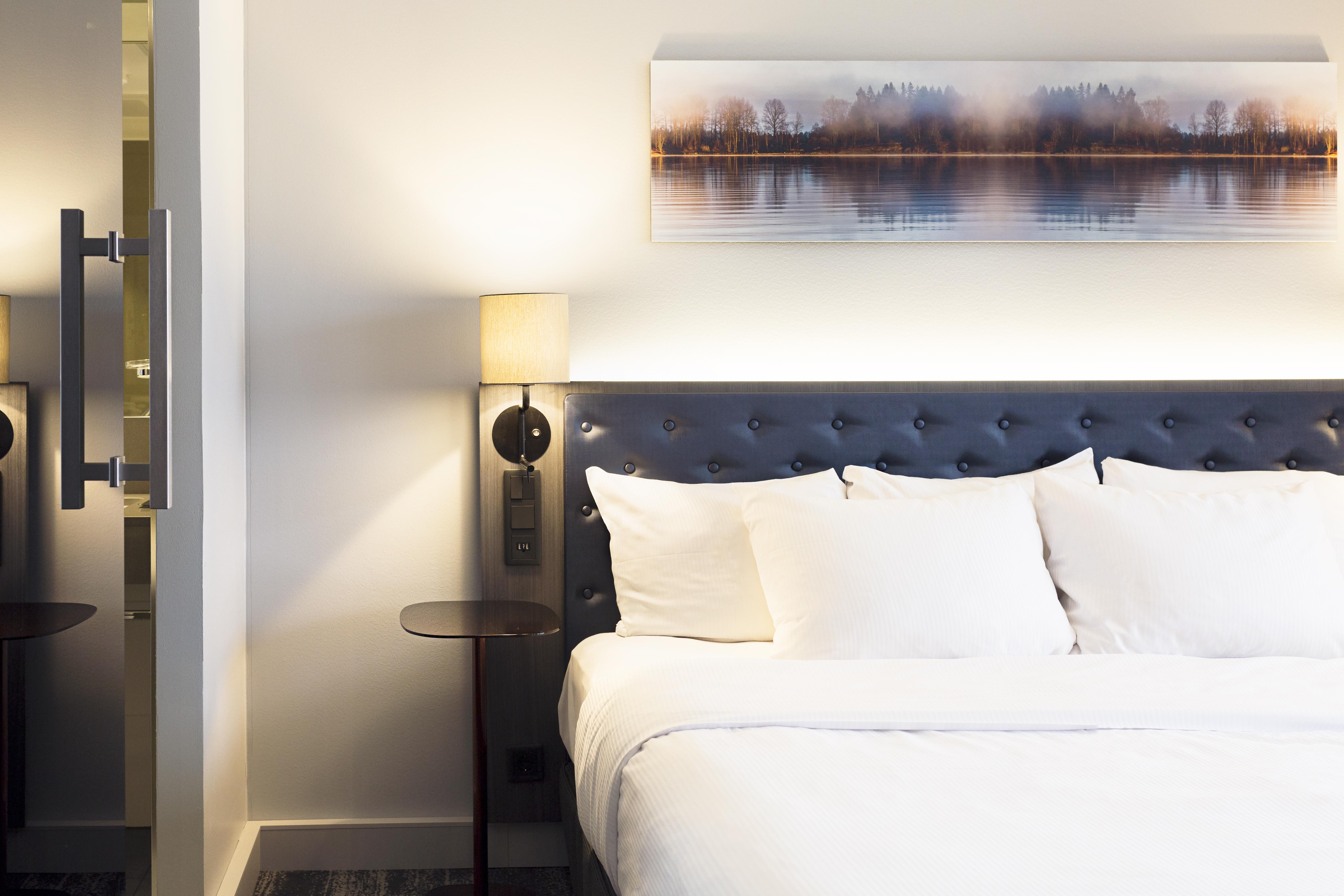 Hilton Helsinki Strand Exterior foto A bedroom at the hotel
