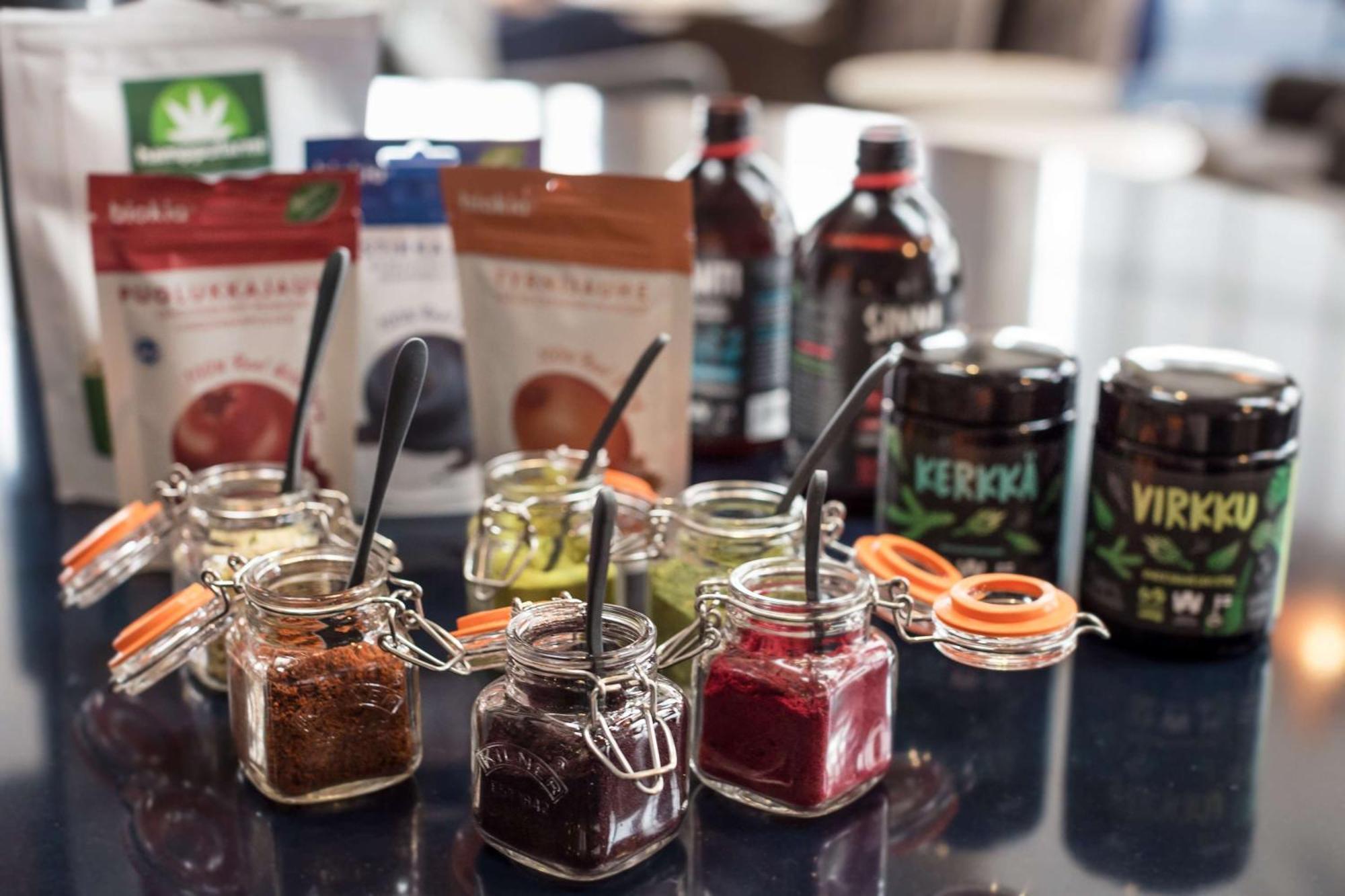 Hilton Helsinki Strand Exterior foto A selection of spices